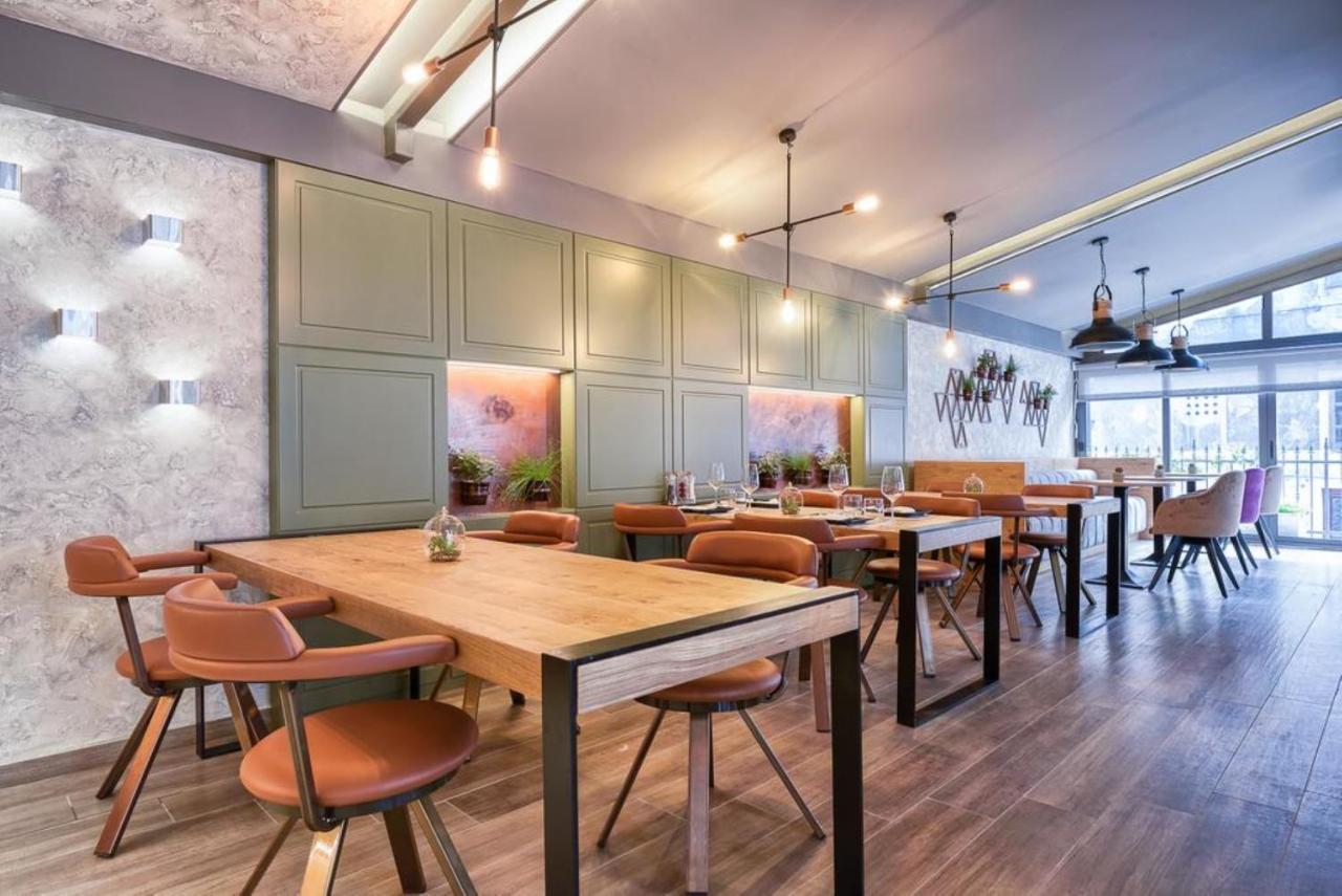 Hotel Galija Pula Ngoại thất bức ảnh
